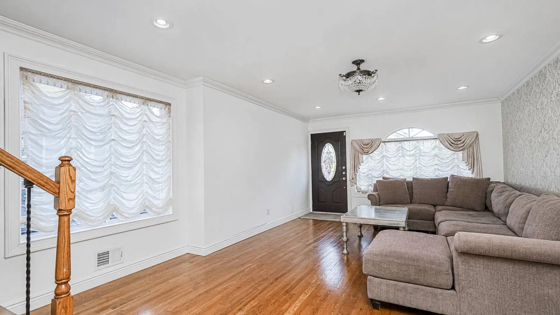 Property at 80 Harris Lane, Staten Island, NY 10309 3