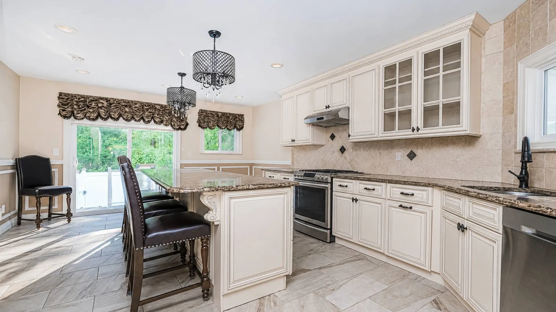 Property at 80 Harris Lane, Staten Island, NY 10309 7