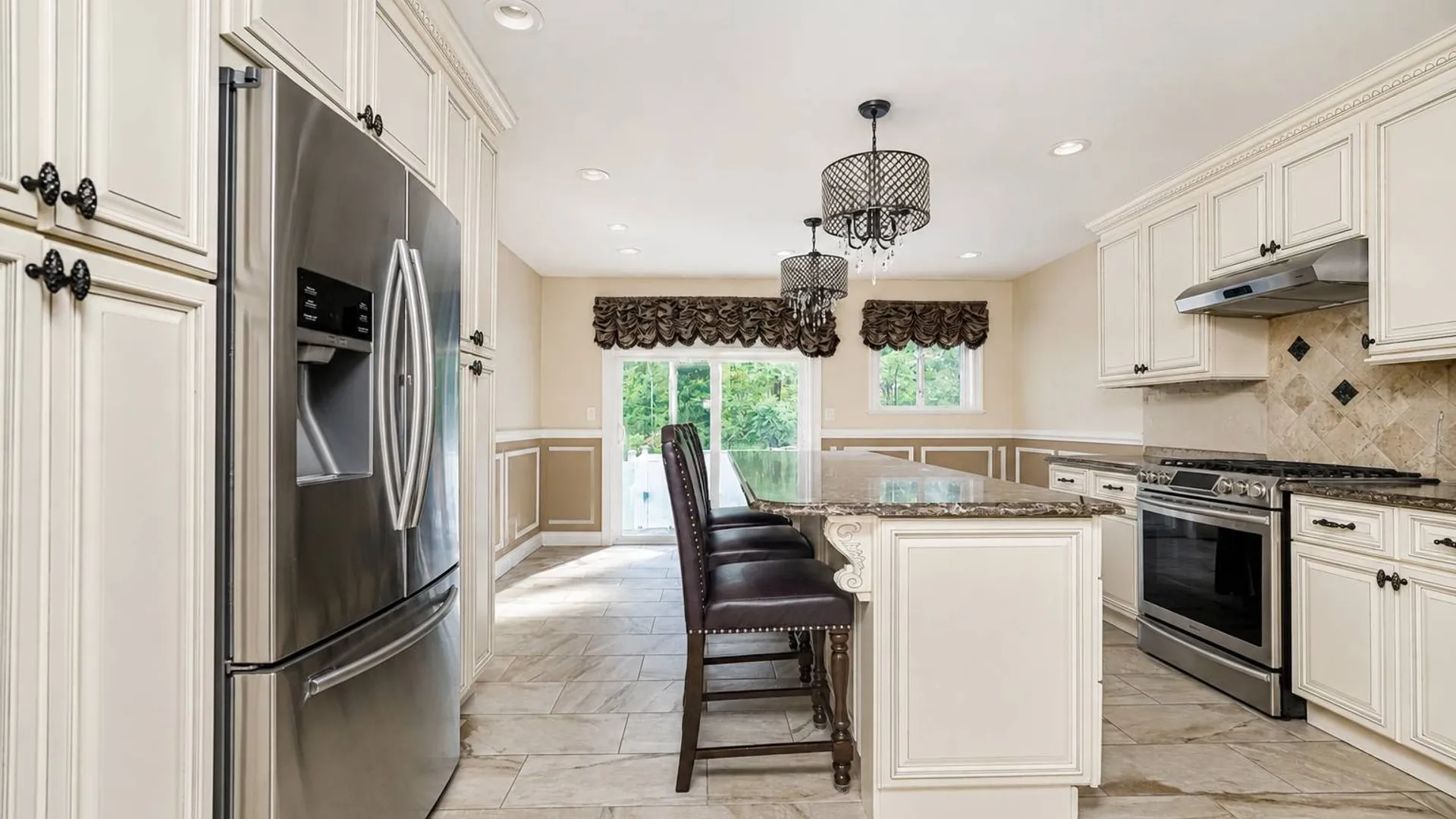 Property at 80 Harris Lane, Staten Island, NY 10309 6