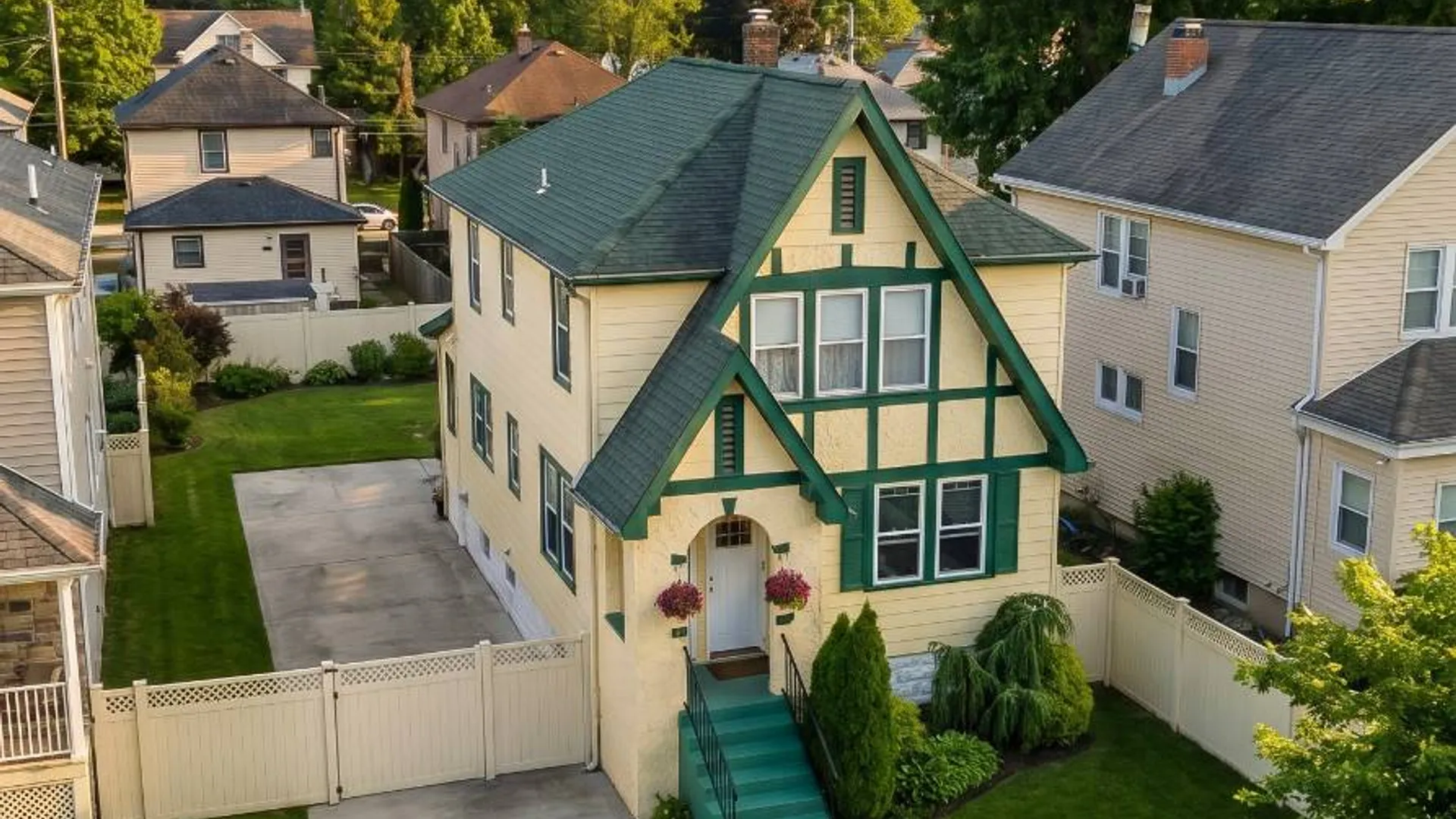 Property at 69 Chelsea St, Staten Island, NY 10307 37