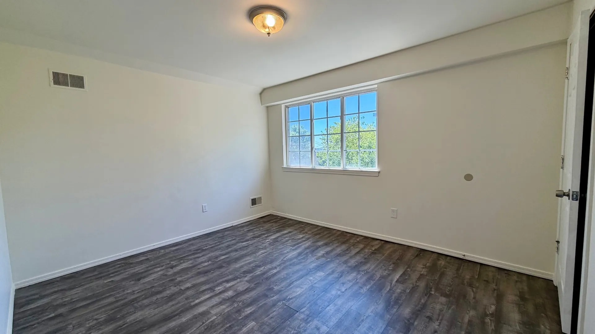 Property at 43 Benziger Avenue, Staten Island, NY 10301 6