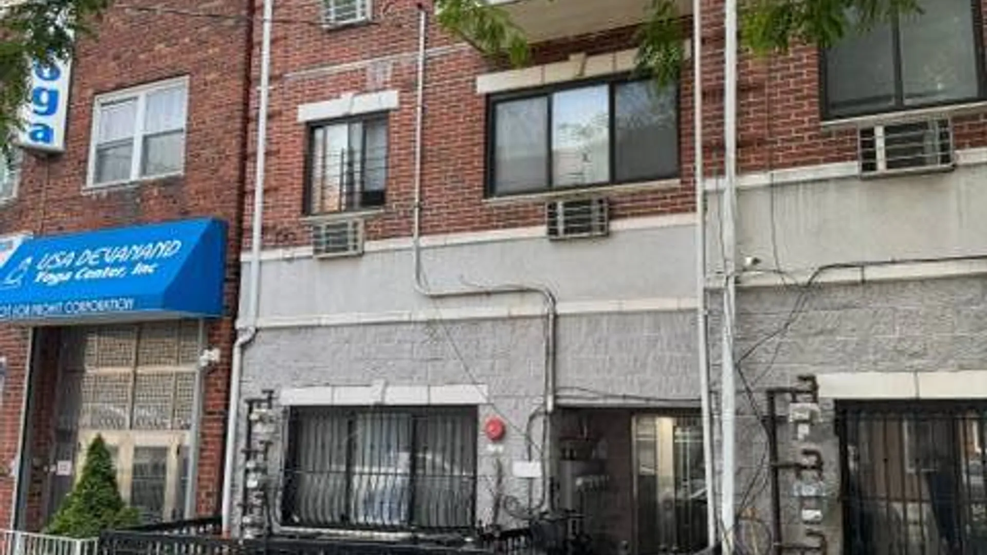 Property at 6606 woodside avenue, WOODSIDE, NY 11377 4