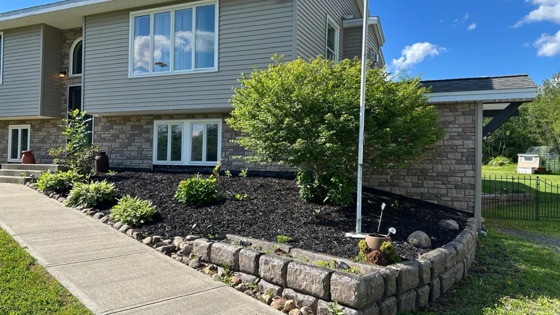 Property at 123 Stairs Rd, Amsterdam, NY 12010 11