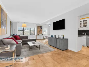 Property at 333 East 55th Street, New York, NY 10022