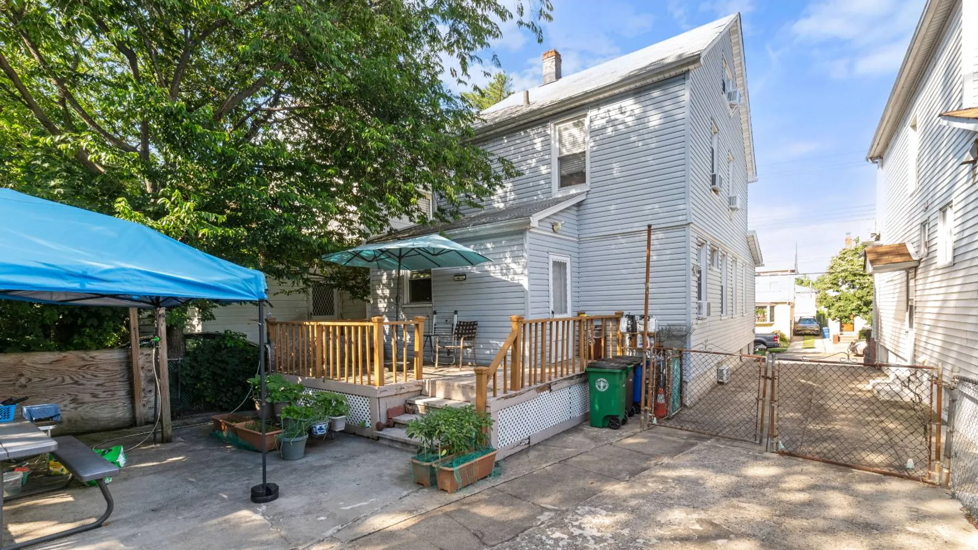 Property at 46-24 189th St, Flushing, NY 11358 20