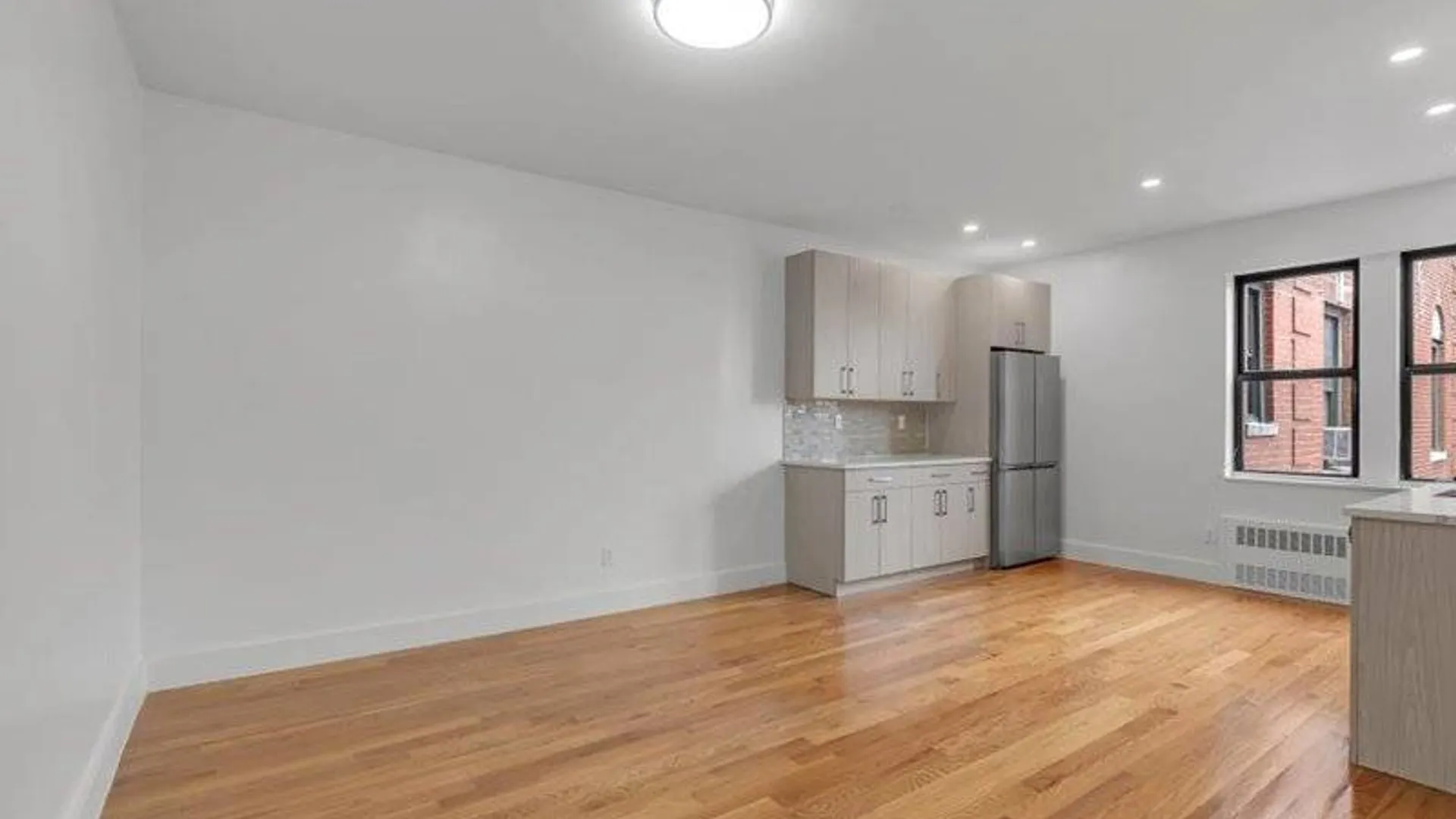 Property at 300 Ocean Parkway, Brooklyn, NY 11218 4
