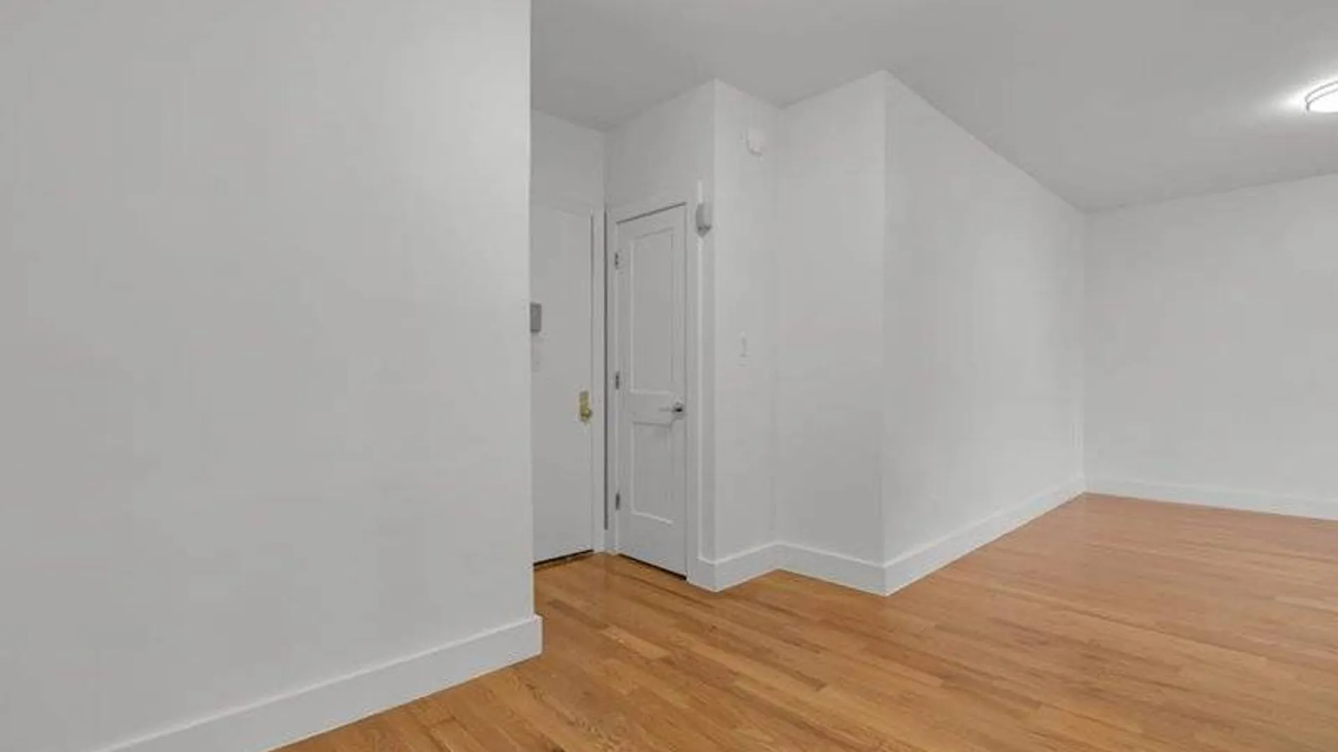 Property at 300 Ocean Parkway, Brooklyn, NY 11218 6