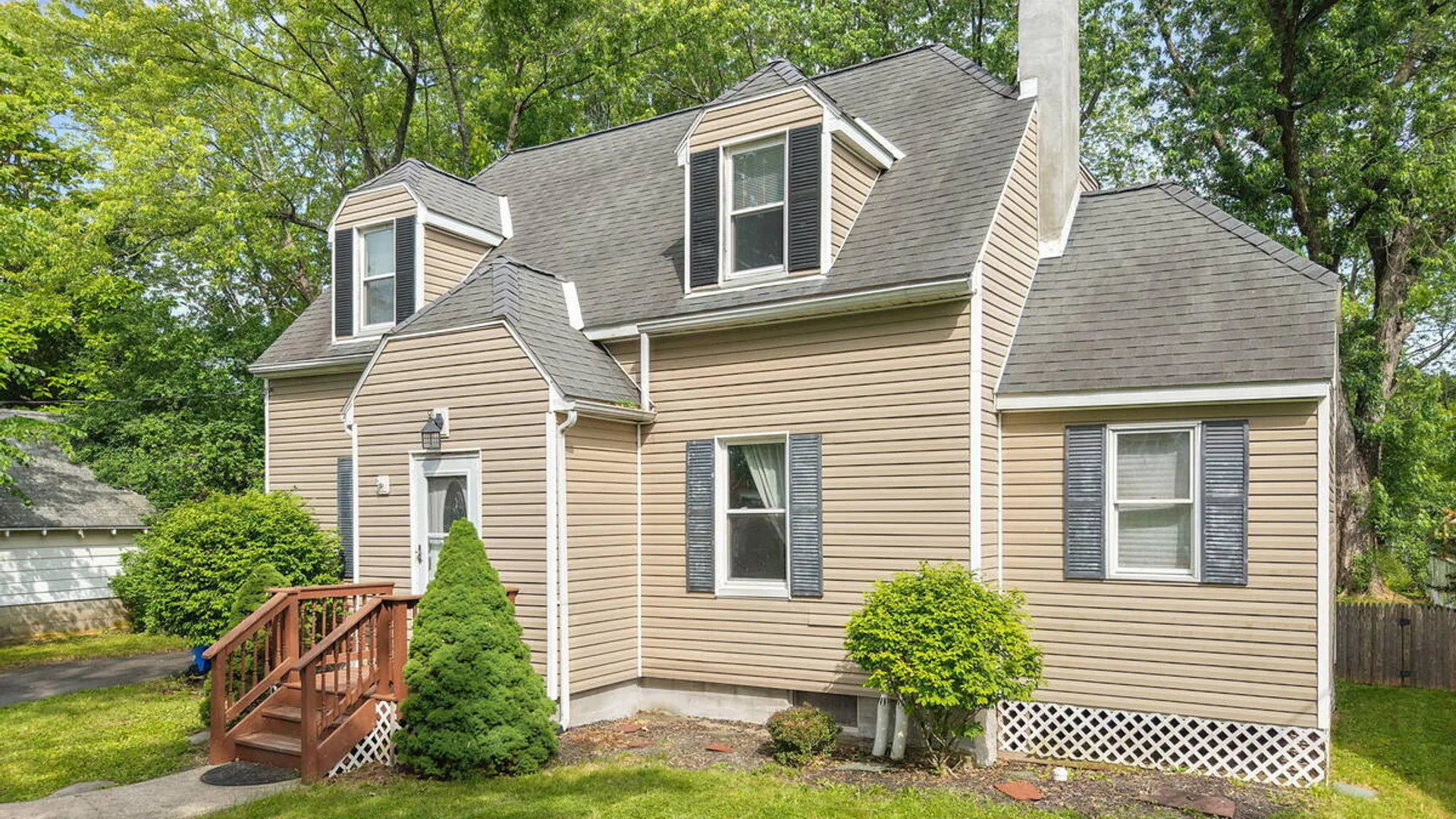 Property at 102 Delaware Avenue, Rensselaer, NY 12144 3