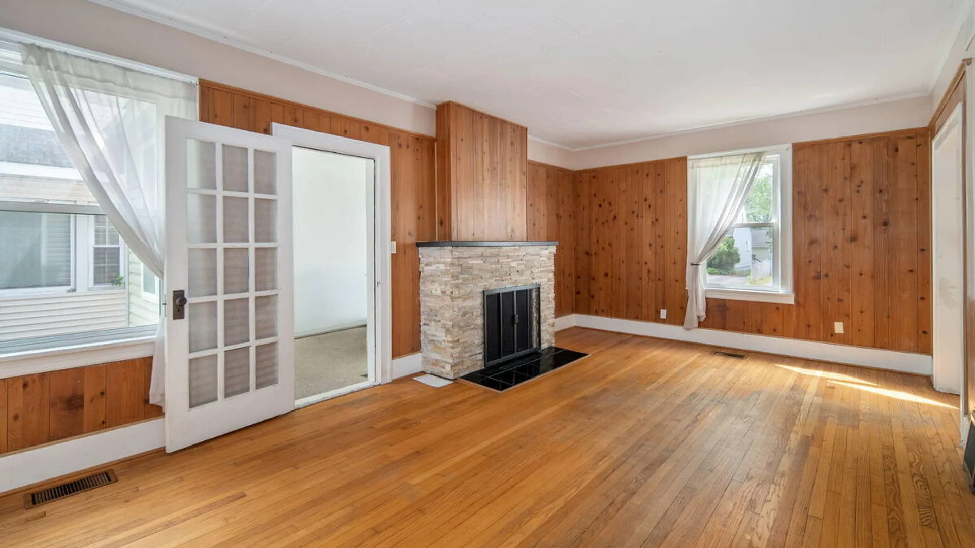 Property at 102 Delaware Avenue, Rensselaer, NY 12144 8
