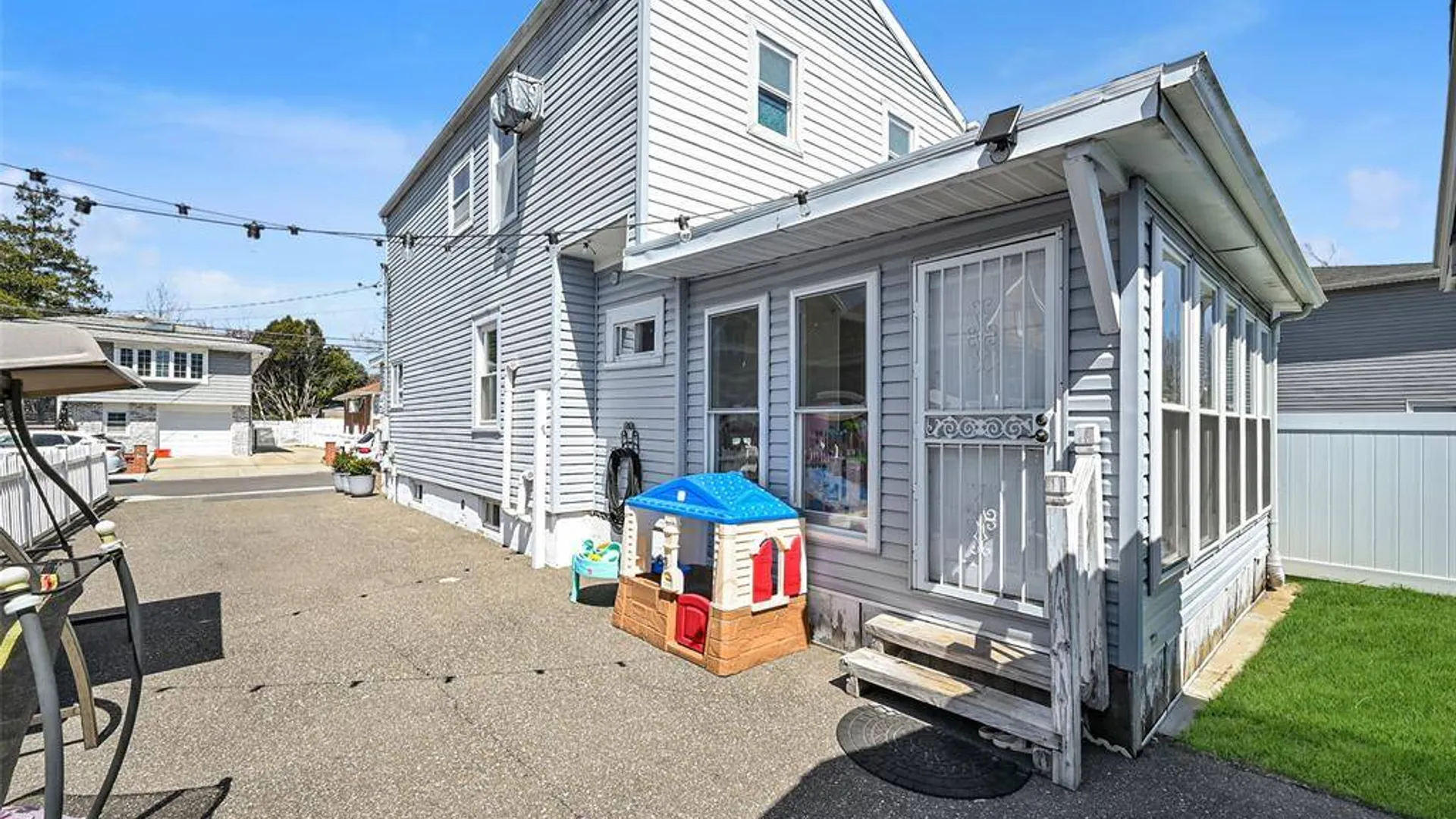 Property at 187 Memphis Avenue, South Floral Park, NY 11001 19