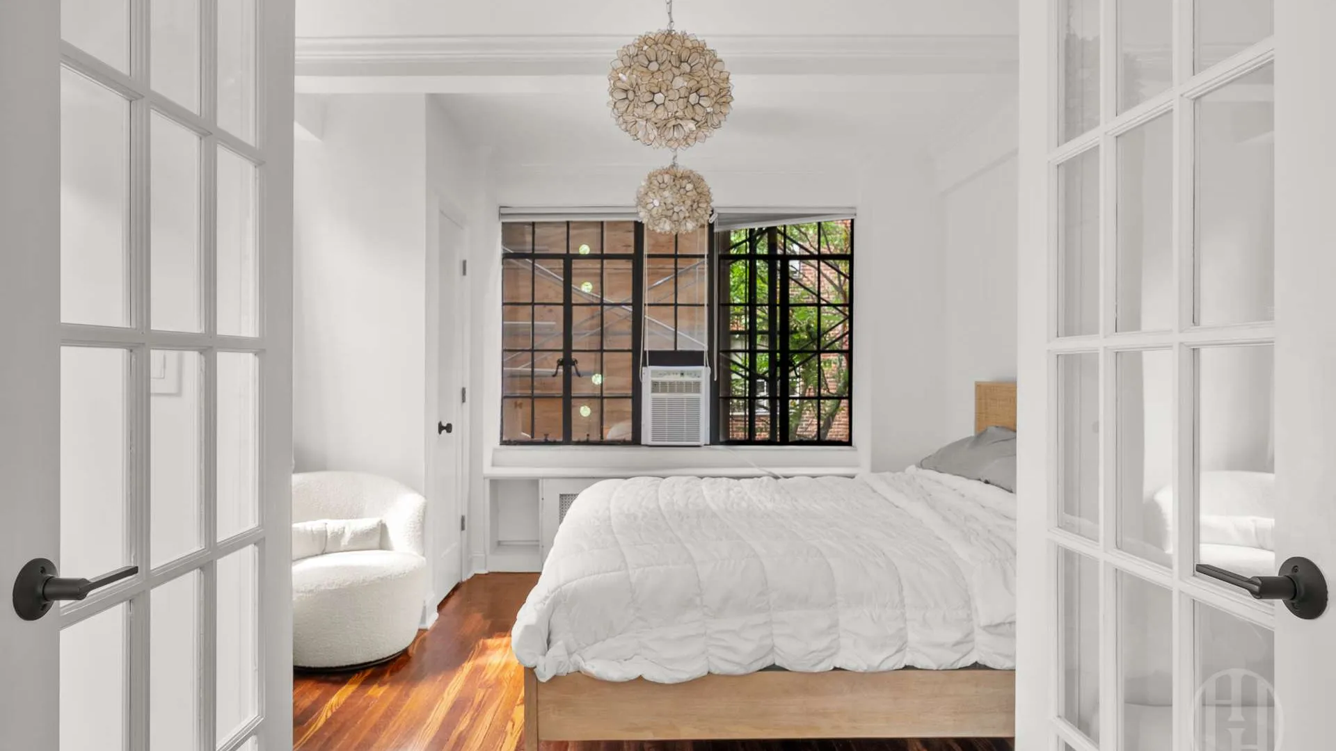 Property at 320 East 42nd Street, New York, NY 10017 12