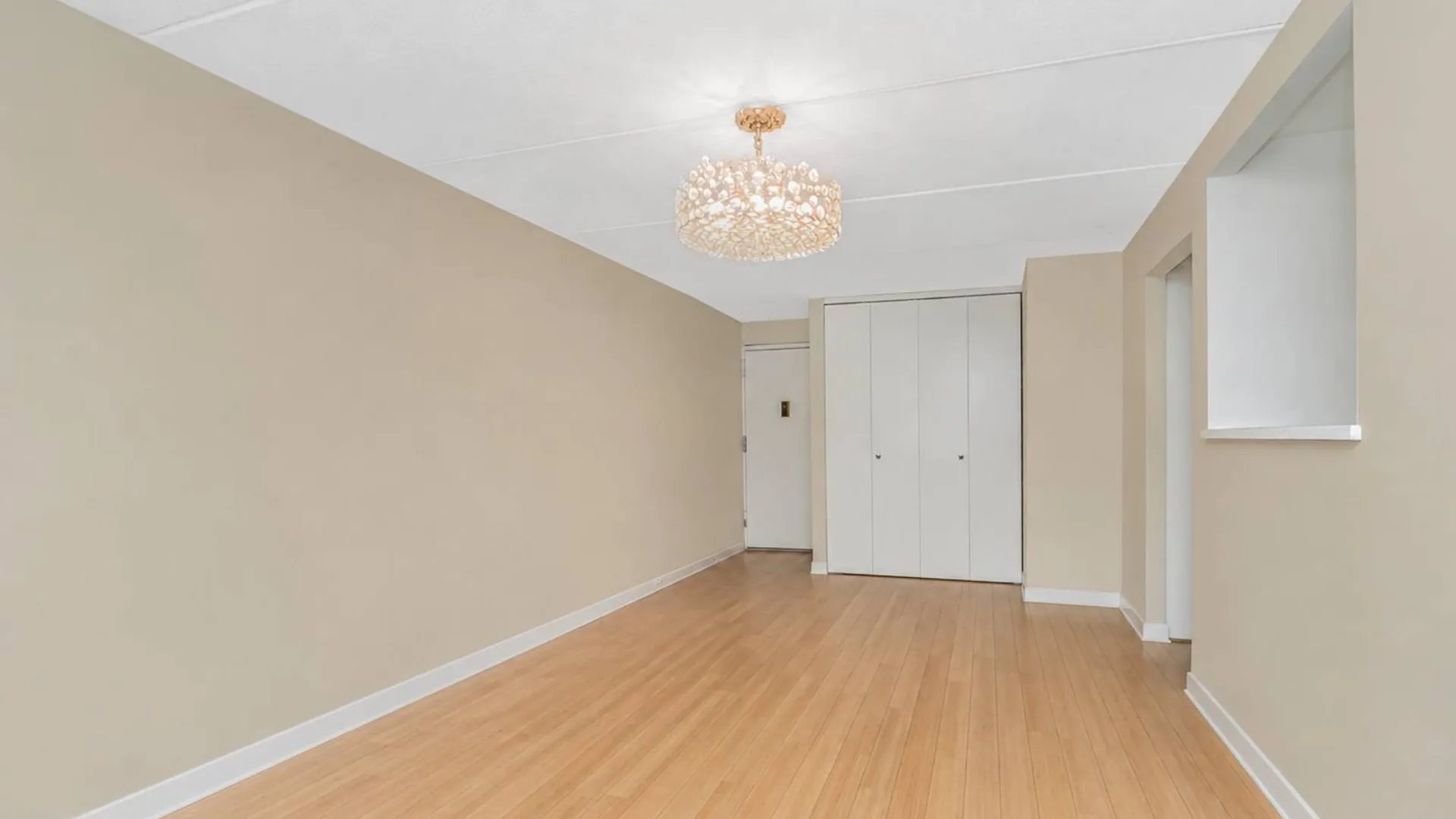 Property at 1155 Warburton Avenue, Yonkers, NY 10701 5