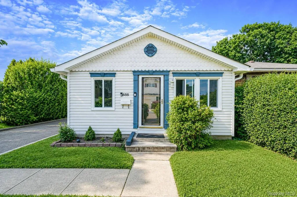 Property at 535 Outlook Avenue, West Babylon, NY 11704