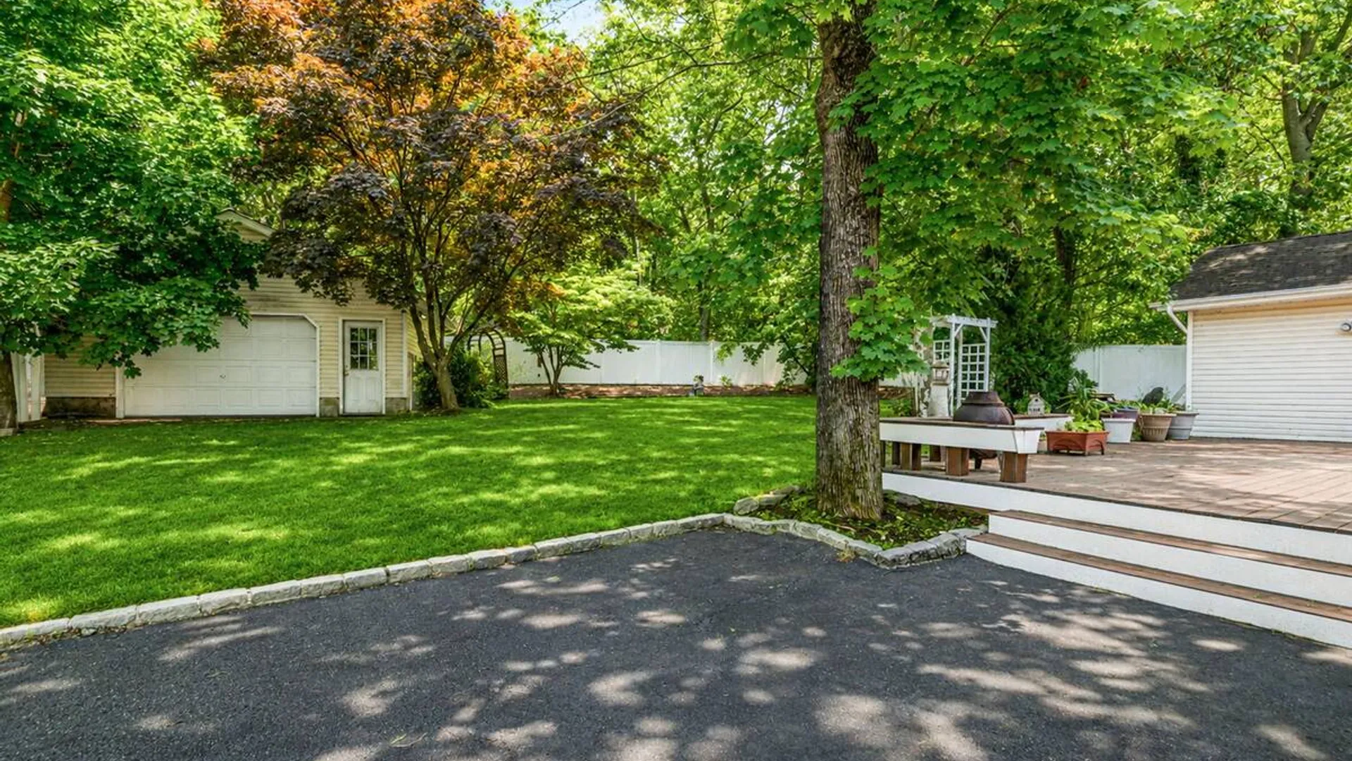 Property at 61 Ledgewood Drive, Smithtown, NY 11787 28