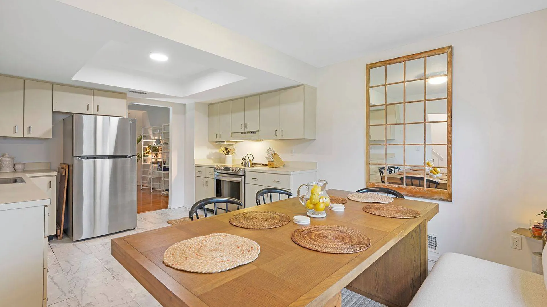 Property at 50 HUBBARD LN UNIT 62, Southampton, NY 11968 5