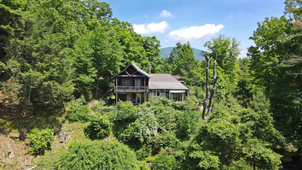 Property at 11 Nordic Dr, Woodstock, NY 12498