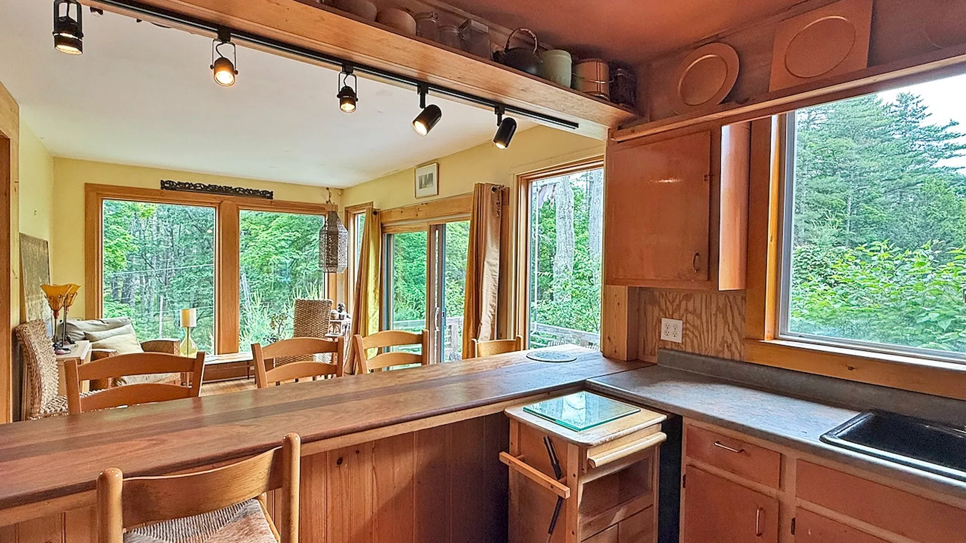Property at 11 Nordic Dr, Woodstock, NY 12498 7