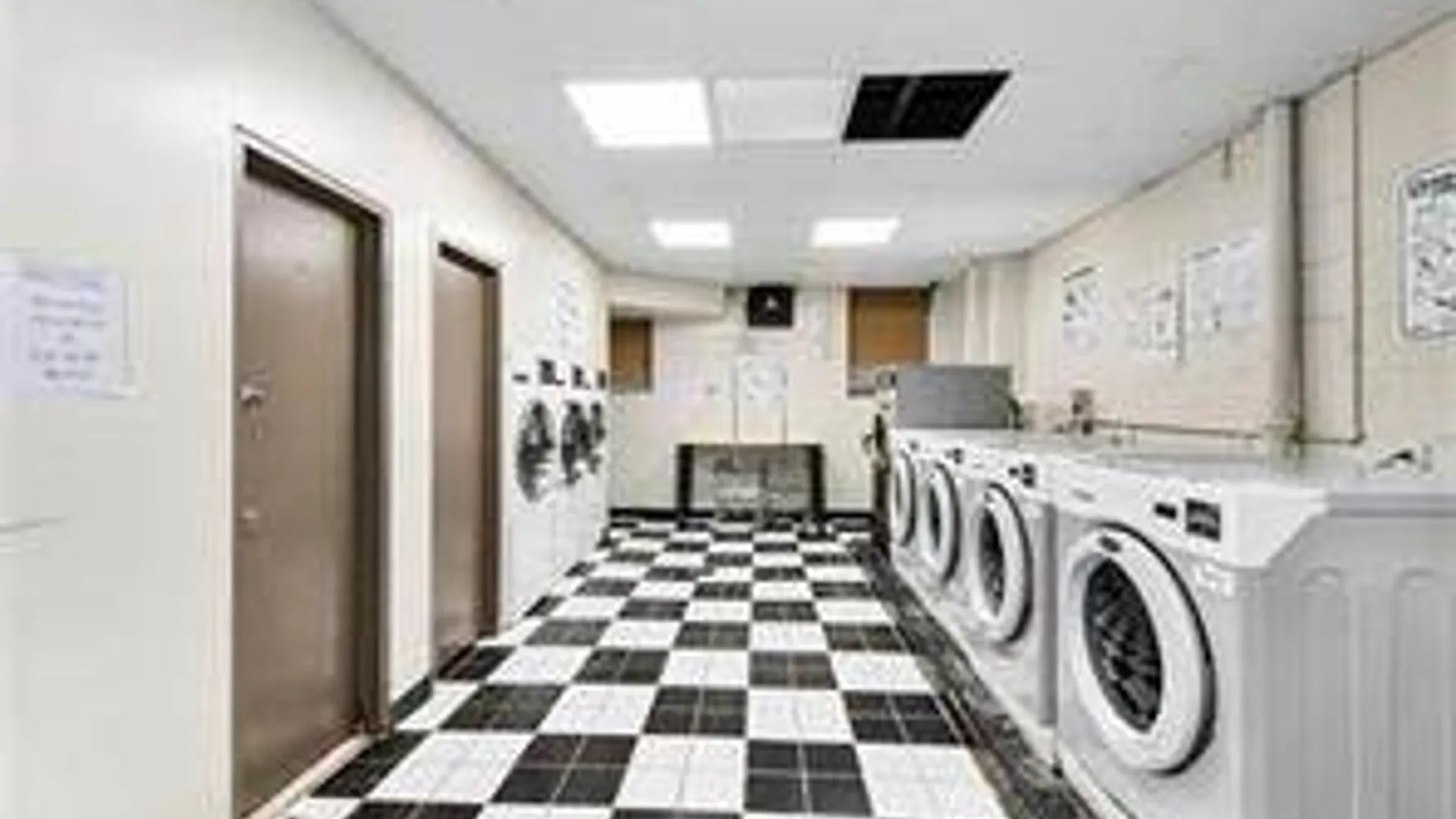 Property at 400 Cozine Ave, Brooklyn, NY 11207 6