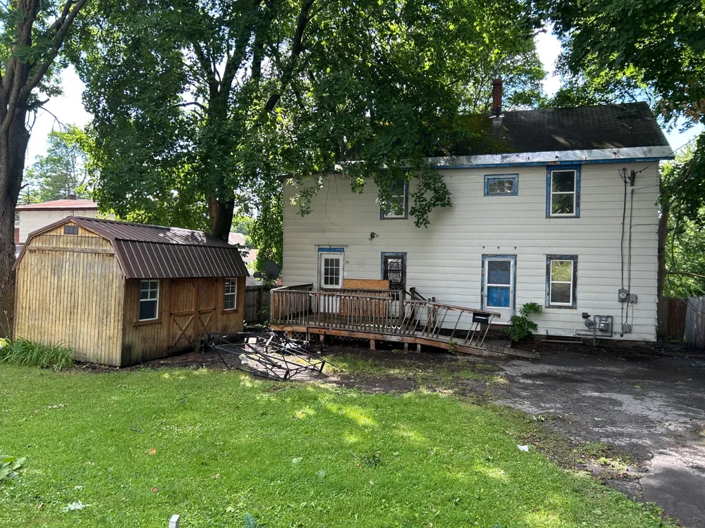 Property at 38 Barclay St, Canajoharie, NY 13317