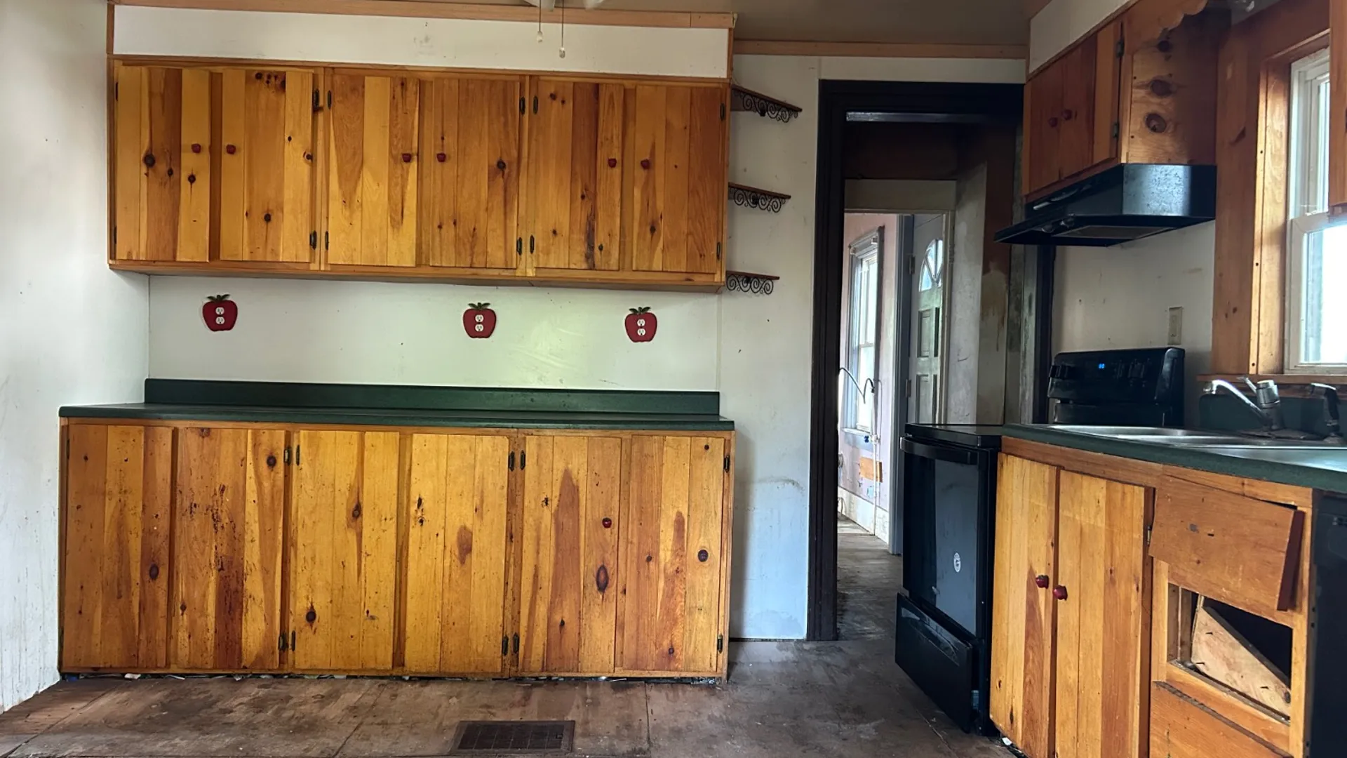 Property at 38 Barclay St, Canajoharie, NY 13317 15