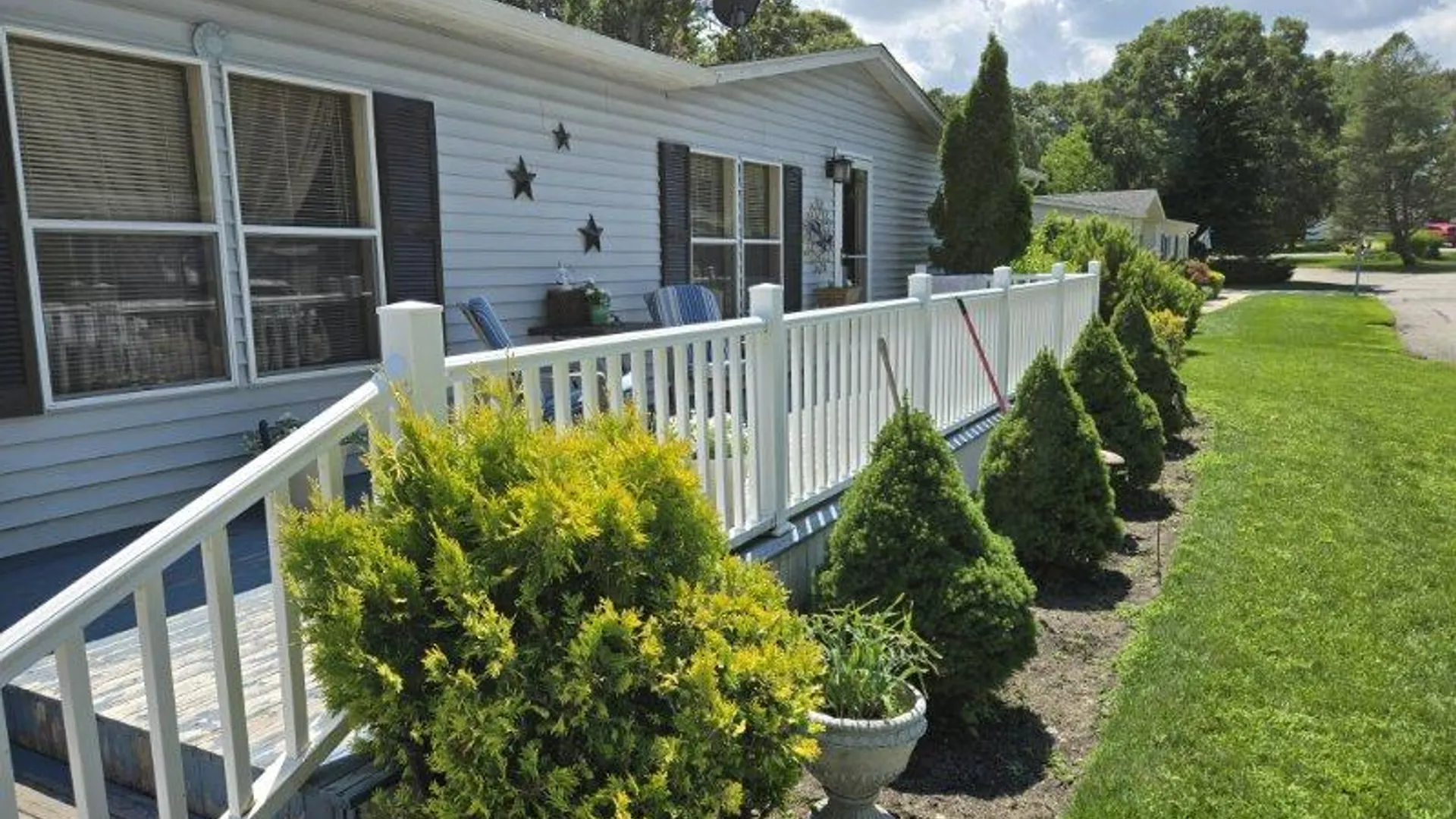 Property at 1407-111 Middle Rd, Calverton, NY 11933 10