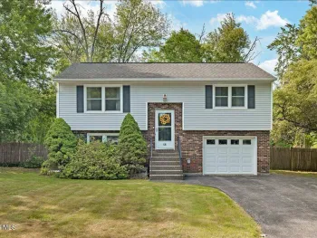 Property at 48 Berwyn Street, Colonie, NY 12304
