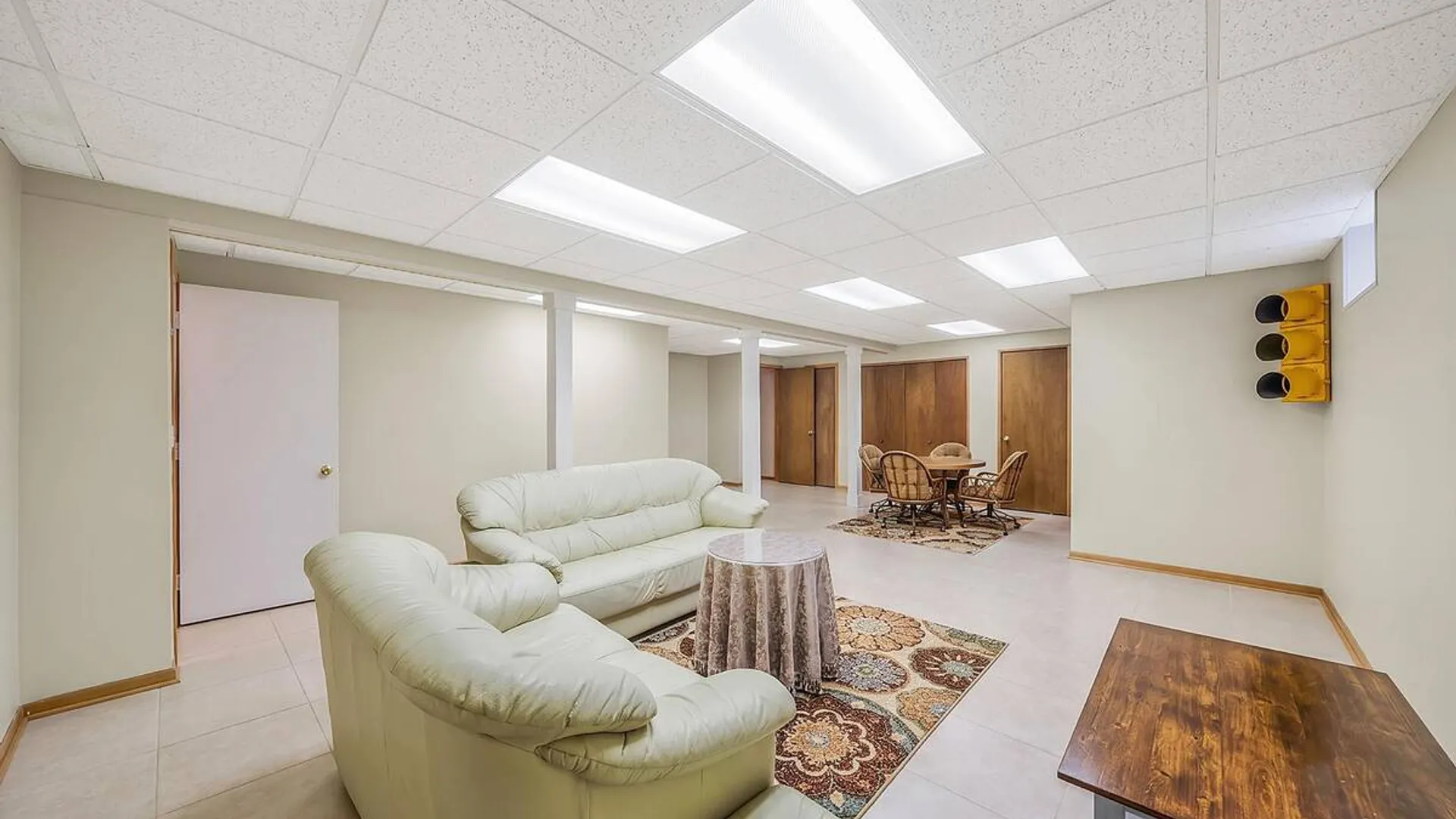 Property at 16 Lakecrest Lane, Ronkonkoma, NY 11779 31