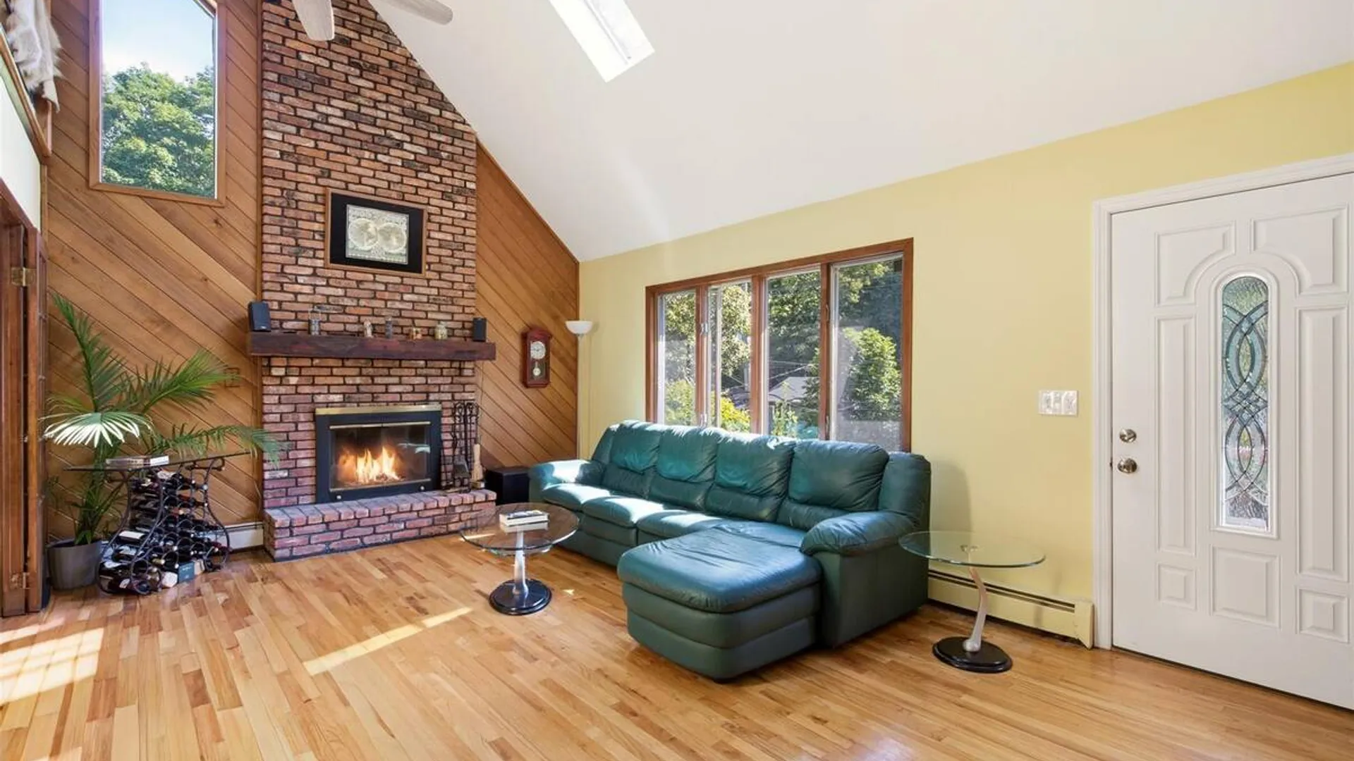 Property at 29 Vineyard Road, Huntington, NY 11743 3