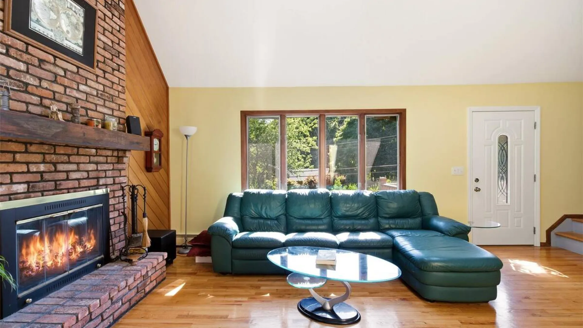 Property at 29 Vineyard Road, Huntington, NY 11743 4