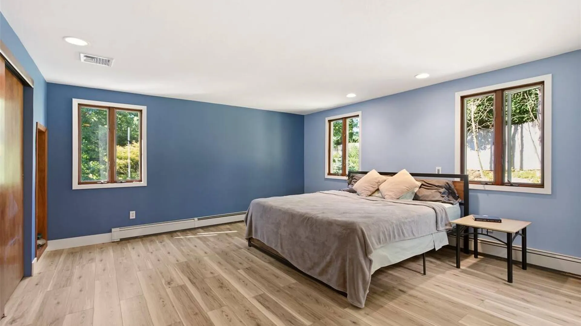 Property at 29 Vineyard Road, Huntington, NY 11743 21