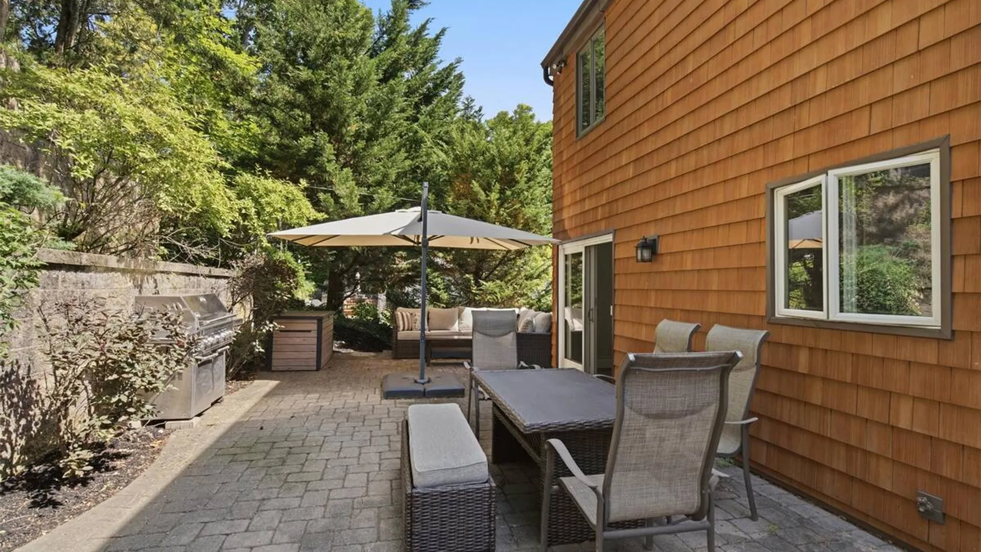 Property at 29 Vineyard Road, Huntington, NY 11743 31