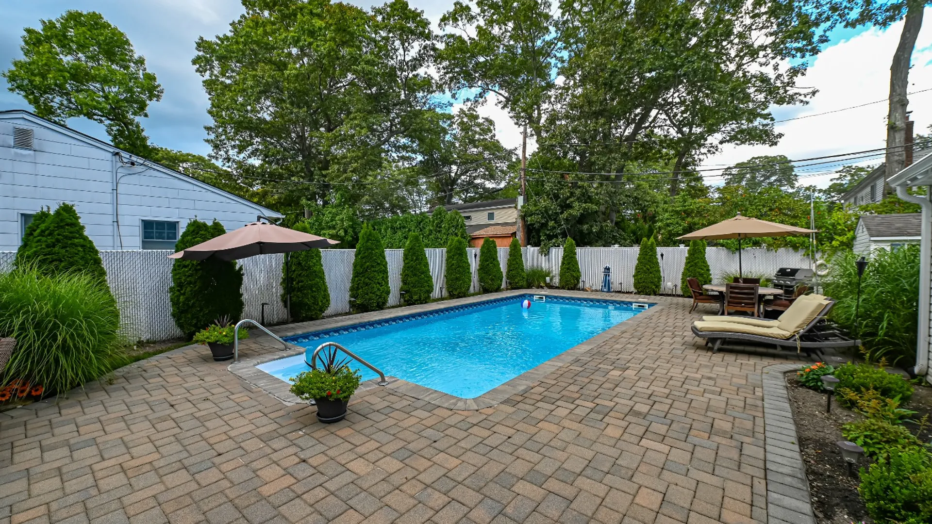 Property at 23 Hurtin Boulevard, Smithtown, NY 11787 30