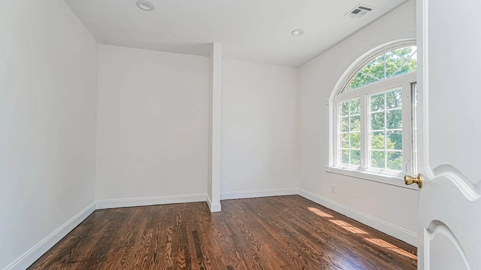Property at 143 Barlow Ave., Staten Island, NY 10308 35