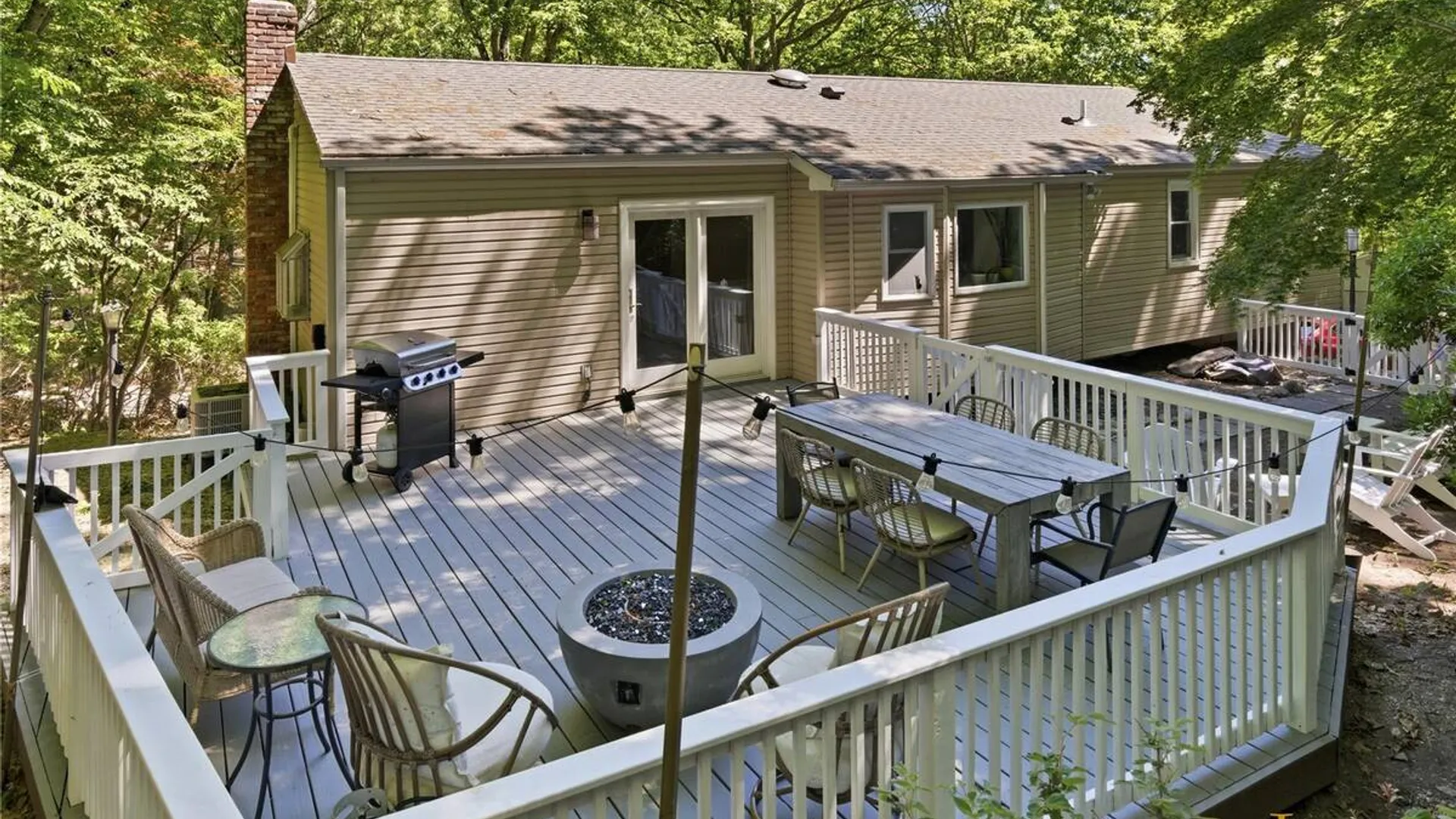 Property at 223 Old Post Road, Port Jefferson, NY 11777 28