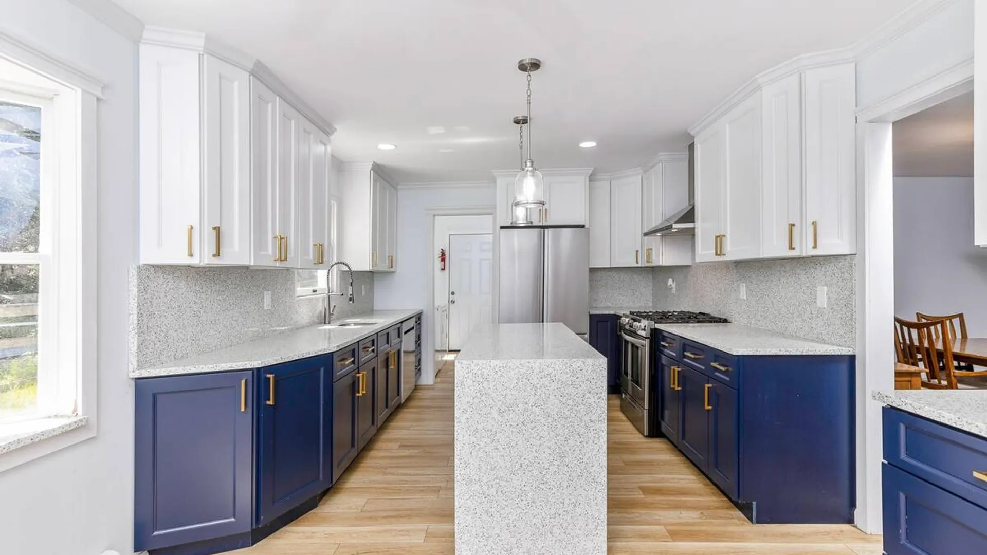 Property at 8 Long Meadow Place, South Setauket, NY 11720 13