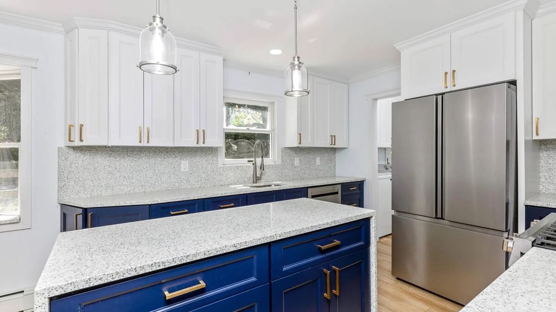 Property at 8 Long Meadow Place, South Setauket, NY 11720 16