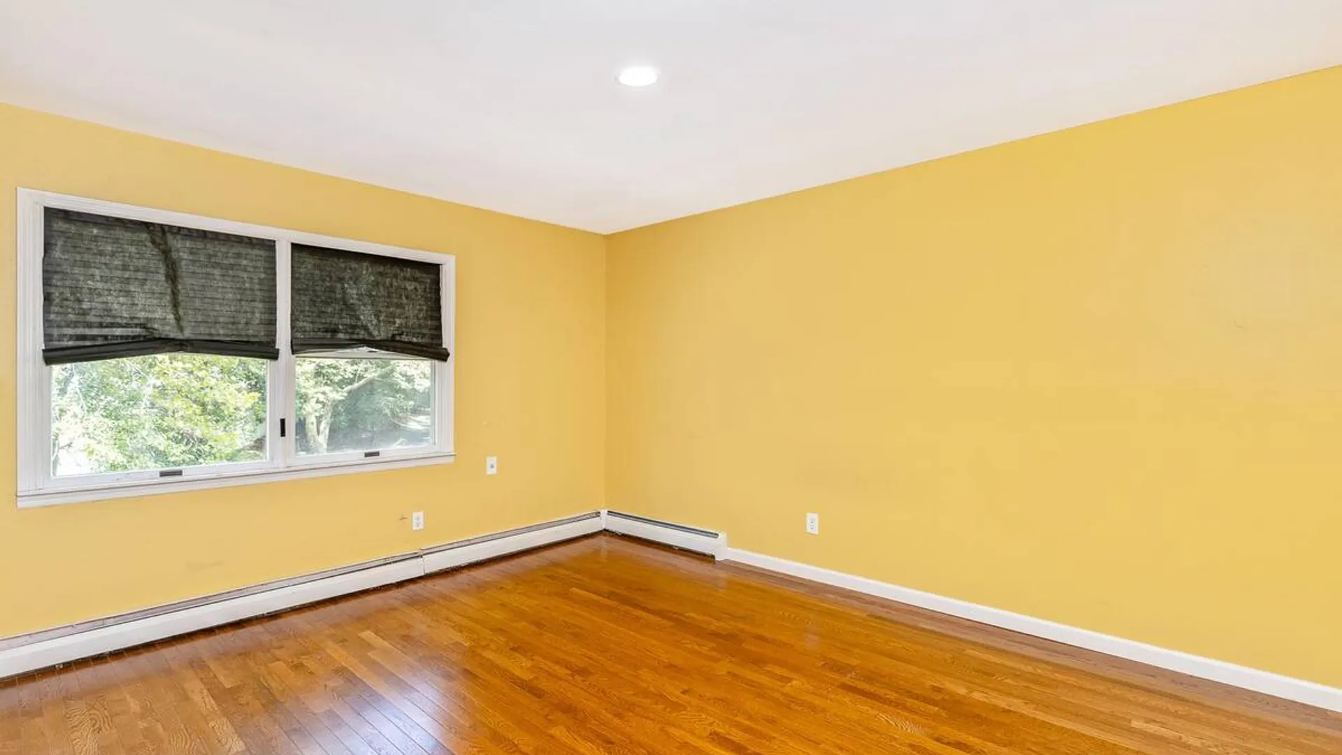 Property at 8 Long Meadow Place, South Setauket, NY 11720 22
