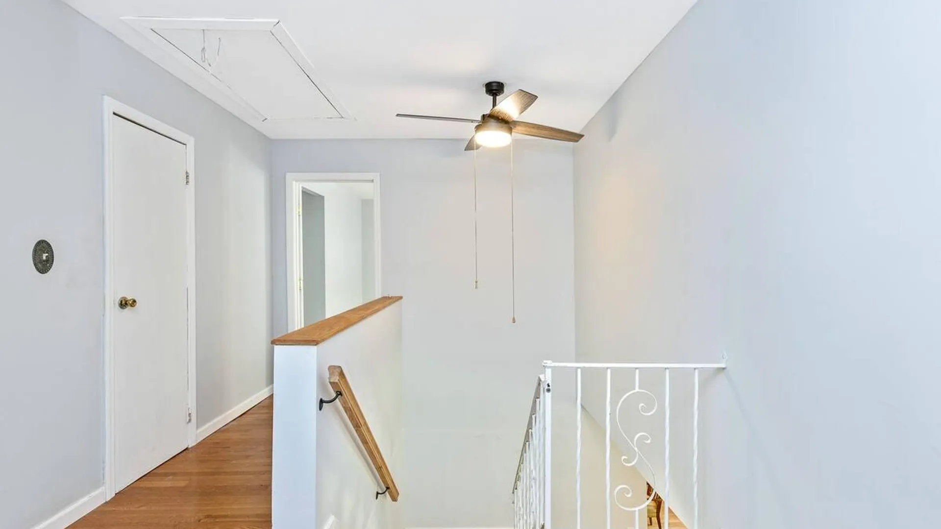 Property at 8 Long Meadow Place, South Setauket, NY 11720 28