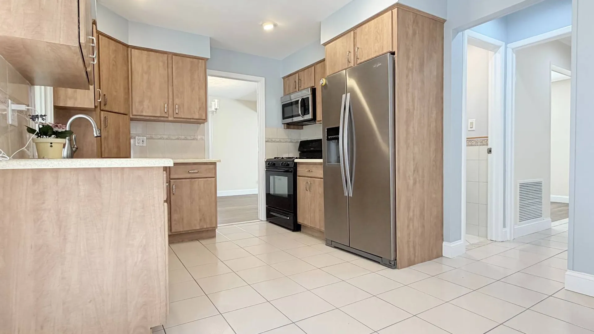 Property at 57-30 Hewlett St, Little Neck, NY 11362 11