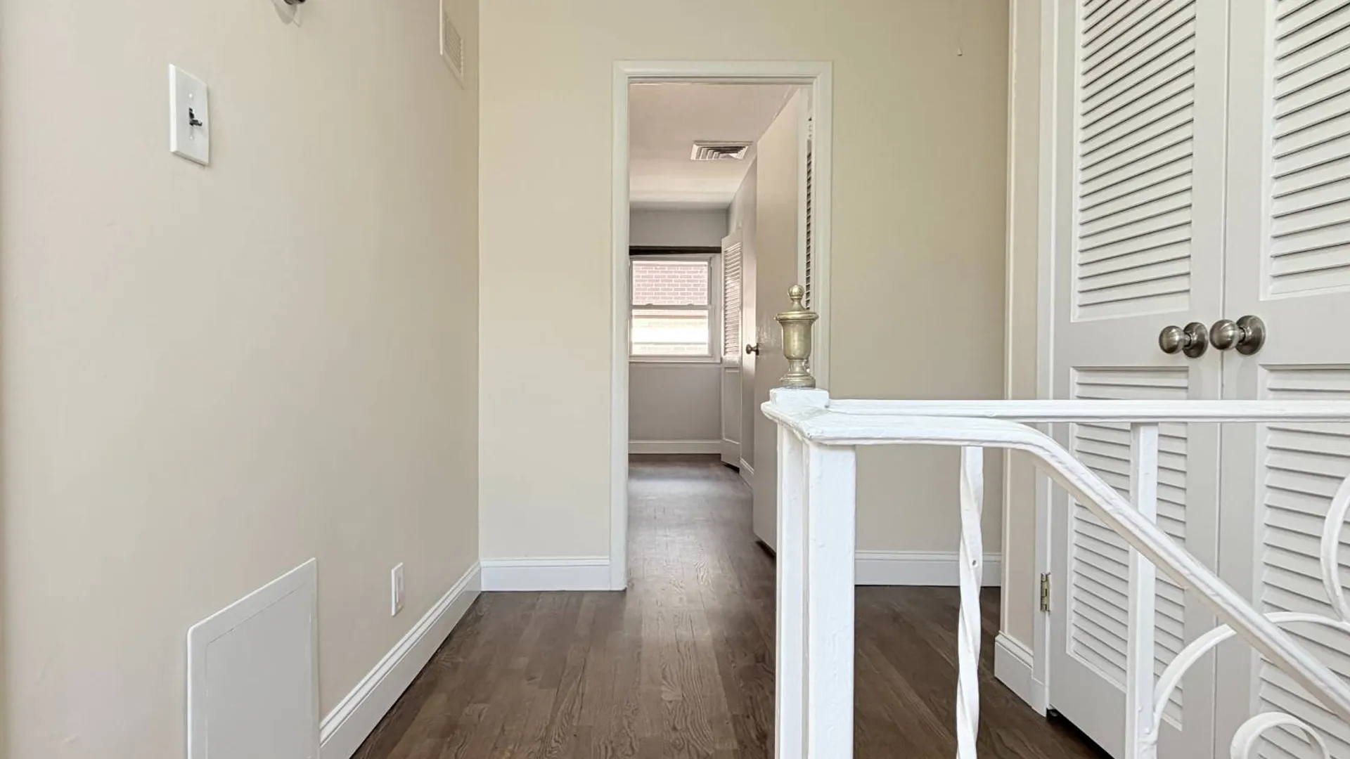 Property at 57-30 Hewlett St, Little Neck, NY 11362 21