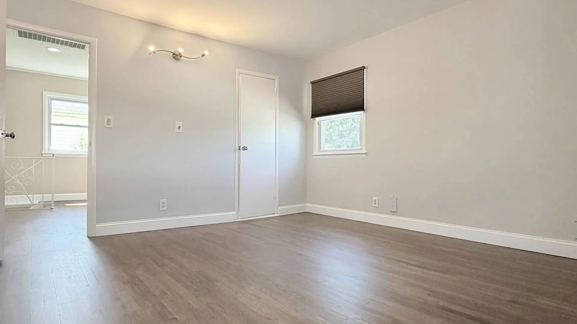Property at 57-30 Hewlett St, Little Neck, NY 11362 24