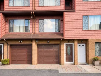 Property at 27 Maryland Ln, Staten Island, NY 10305