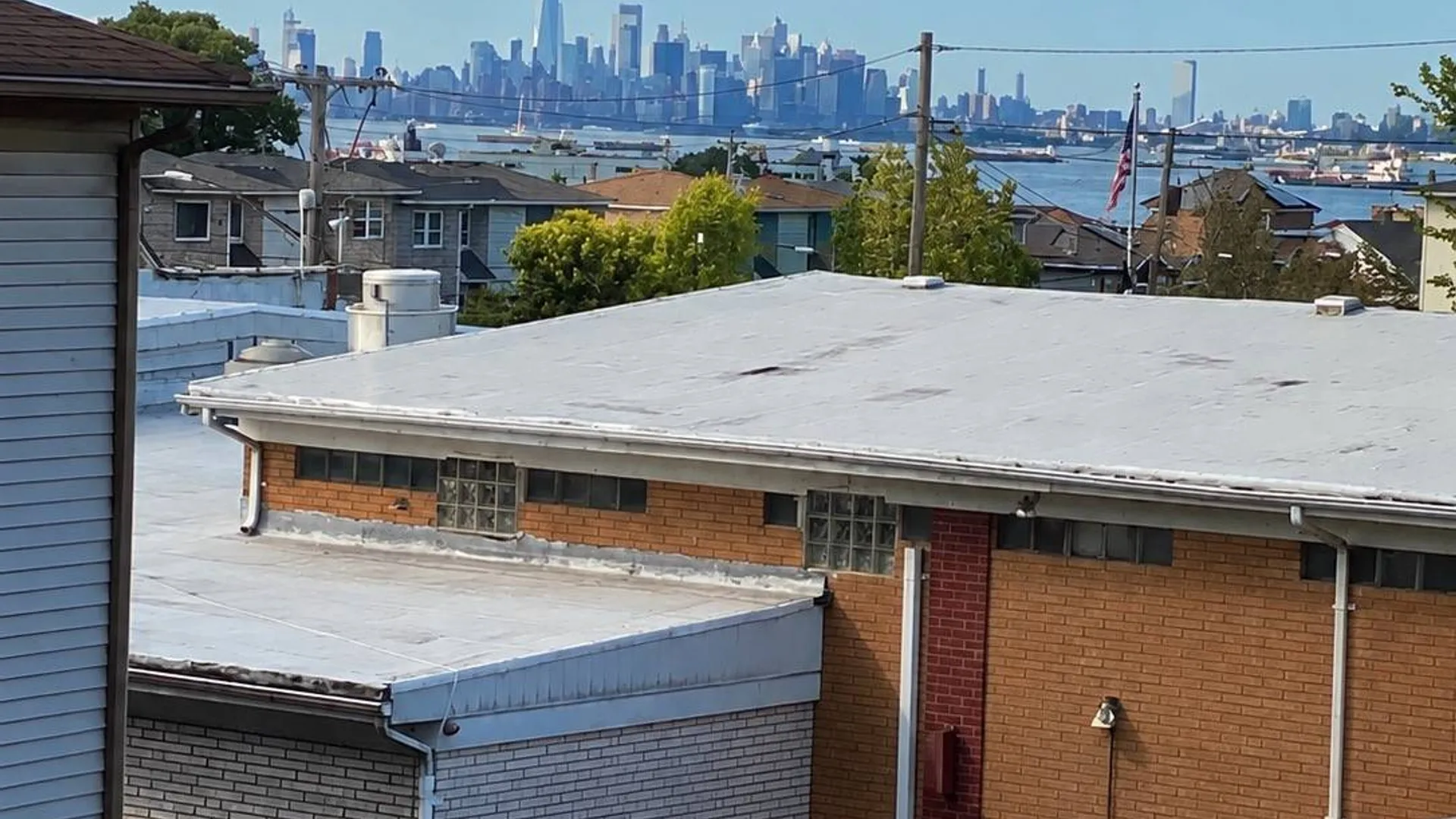 Property at 27 Maryland Ln, Staten Island, NY 10305 10