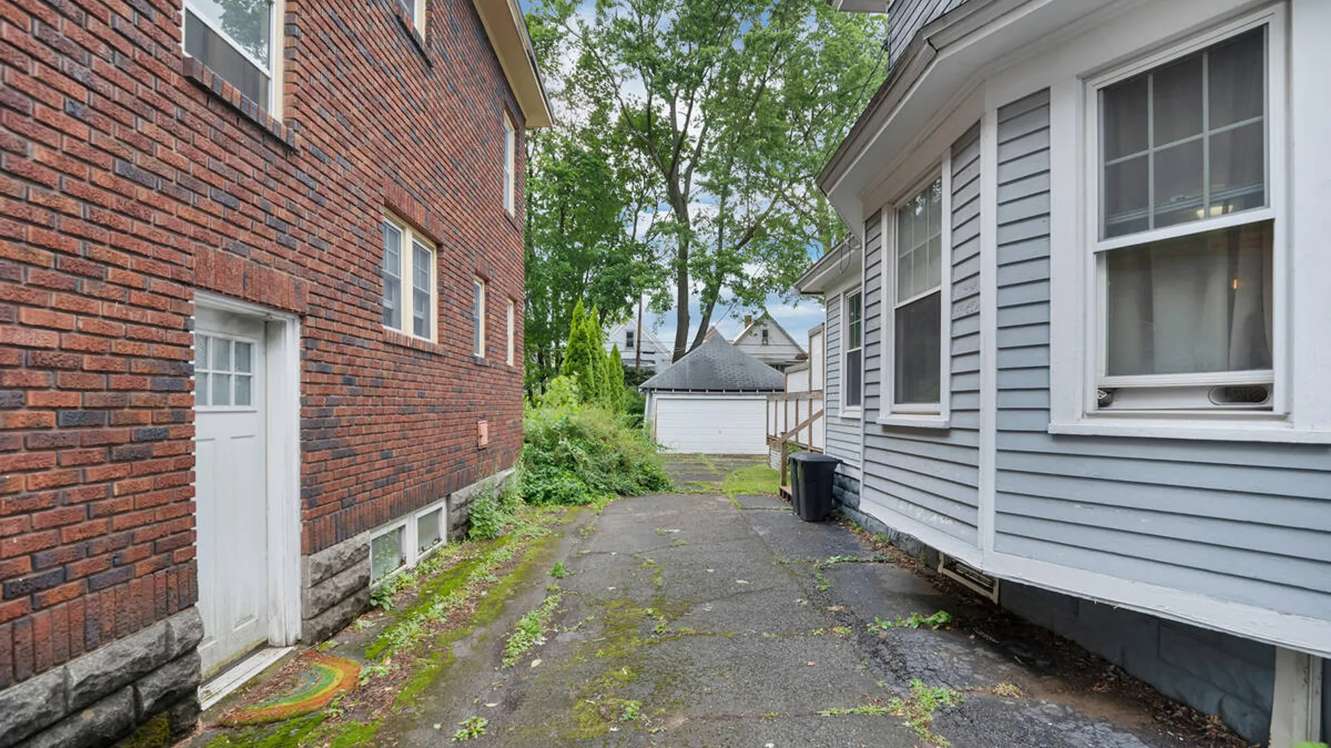 Property at 1083 Brierwood Boulevard, Schenectady, NY 12308 39