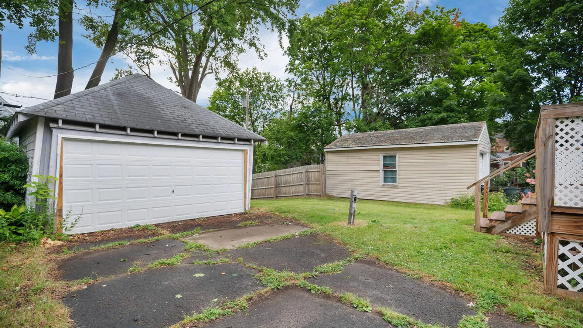 Property at 1083 Brierwood Boulevard, Schenectady, NY 12308 40