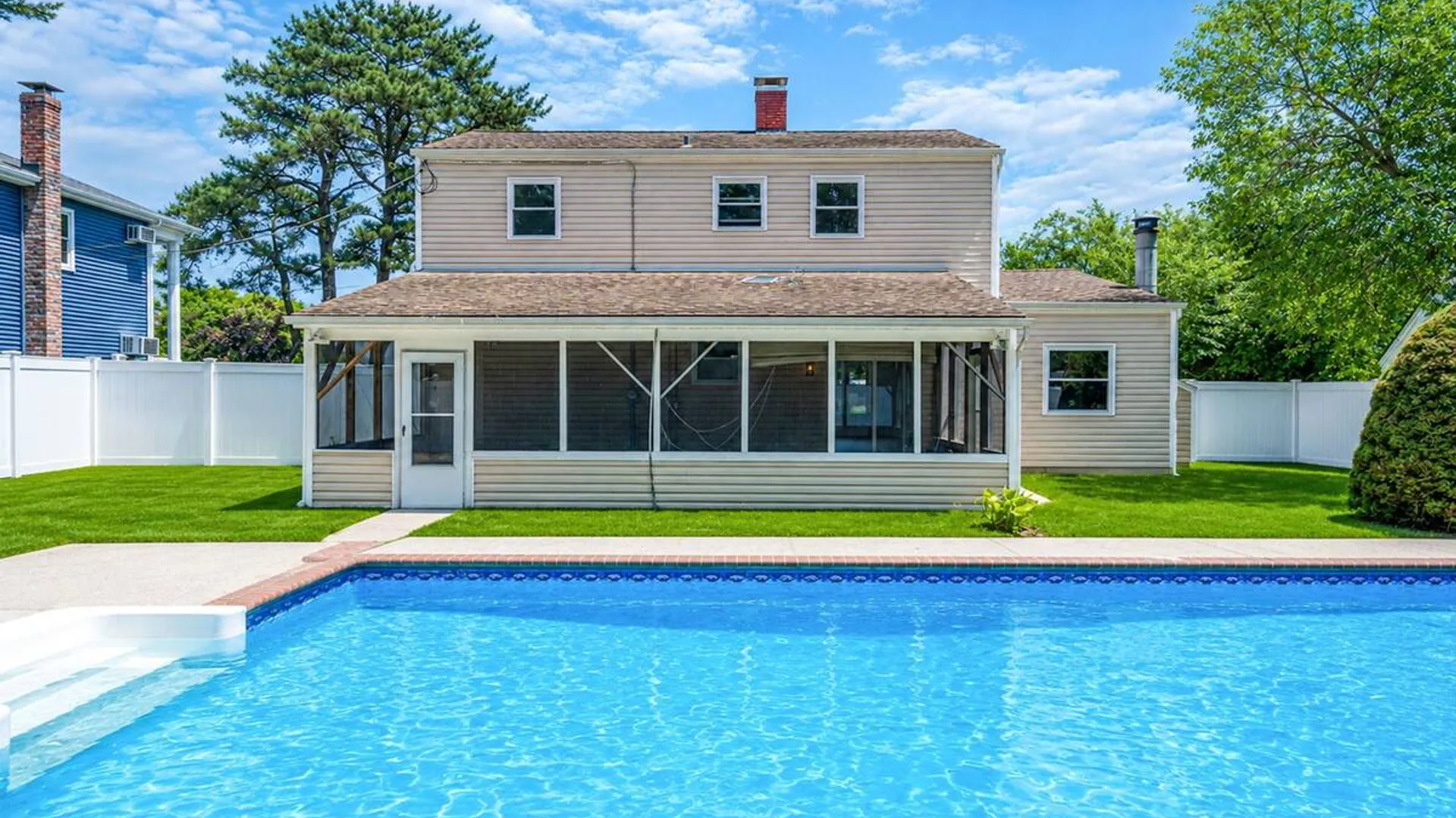Property at 130 Greenbelt Parkway, Holbrook, NY 11741 6