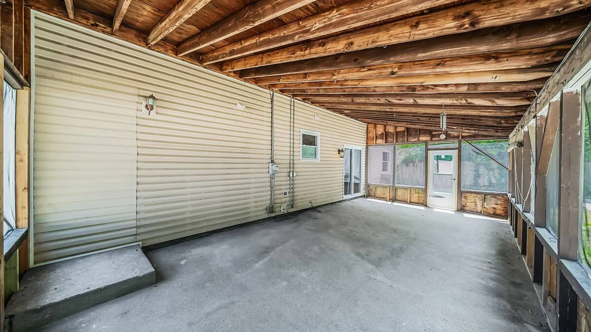 Property at 130 Greenbelt Parkway, Holbrook, NY 11741 9