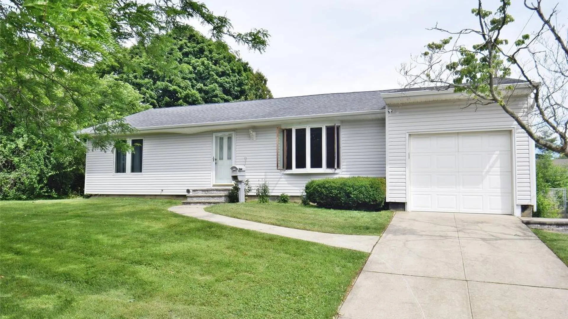 Property at 27 Naples Avenue, Central Islip, NY 11722 30