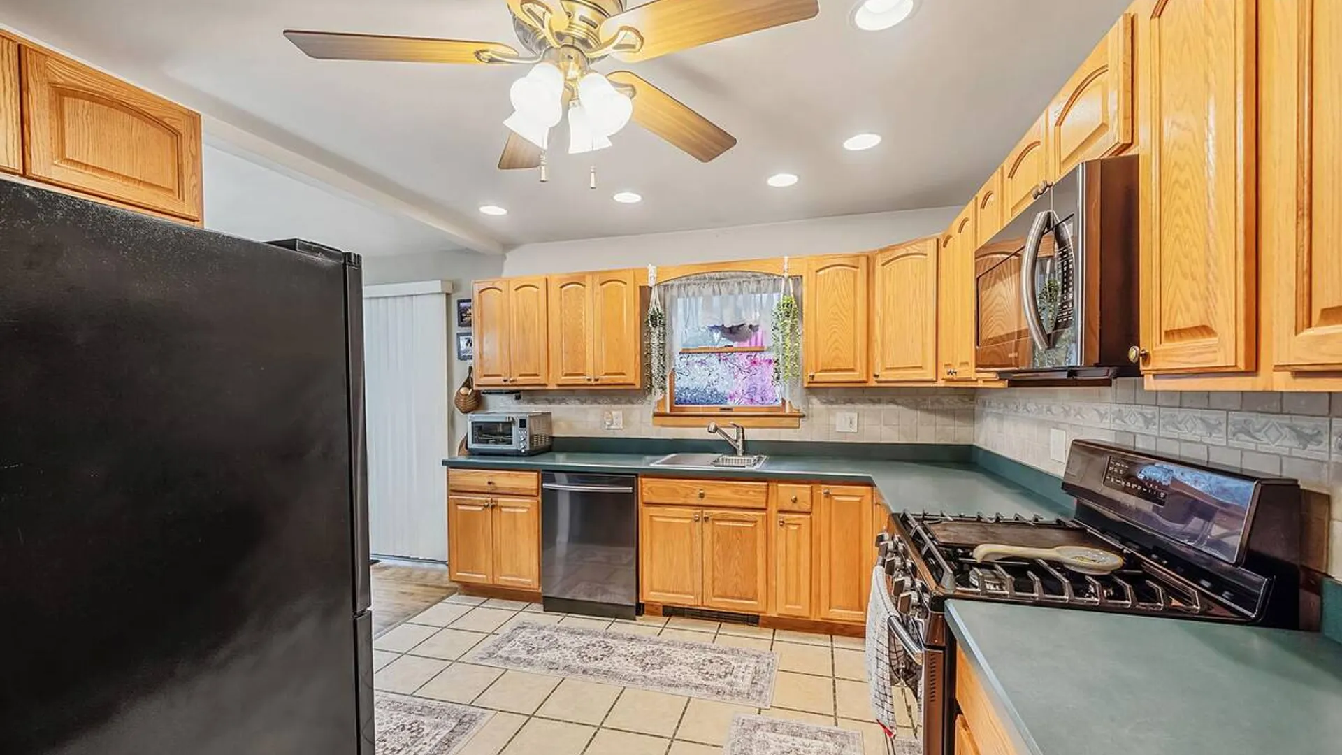 Property at 6 Smith Court, Mastic, NY 11950 20