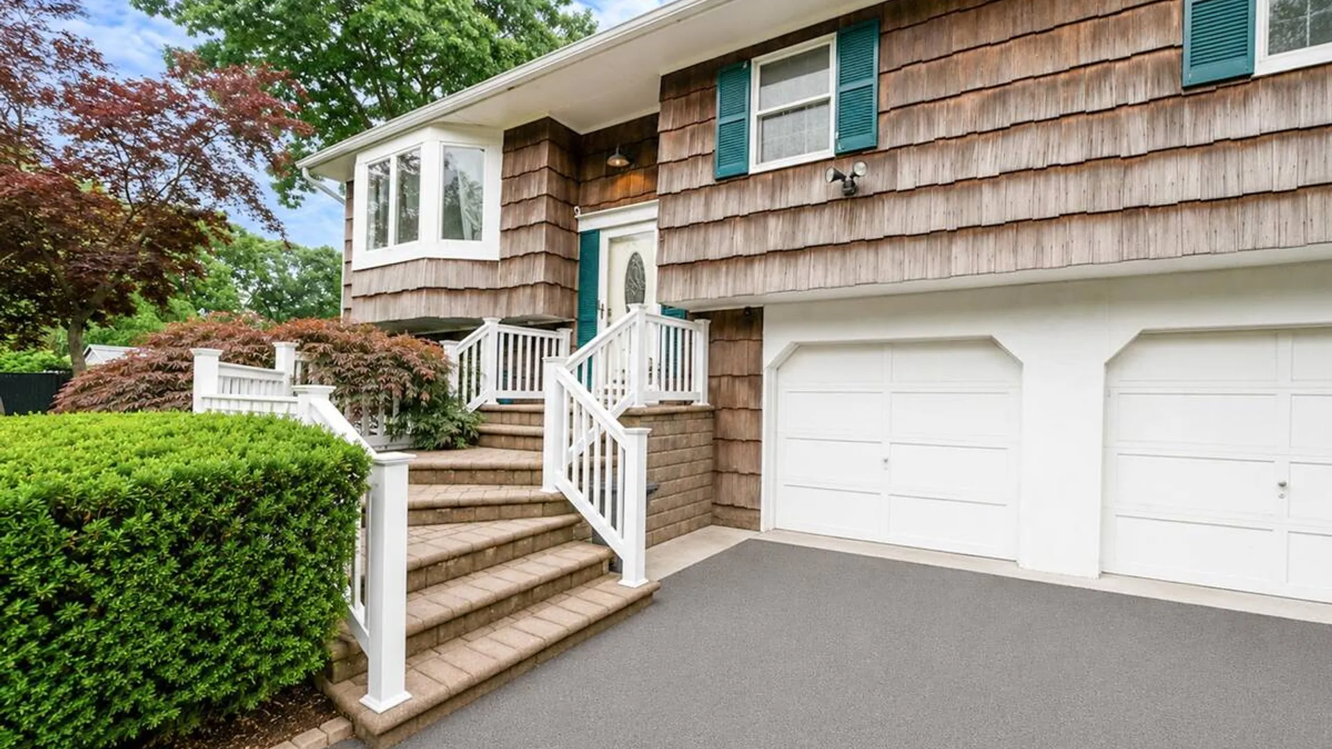 Property at 6 Smith Court, Mastic, NY 11950 4